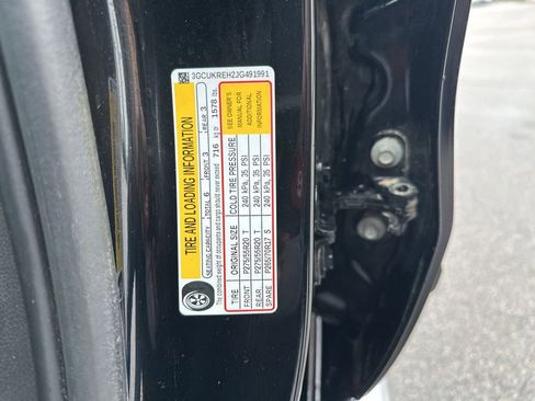 Used 2018 Chevrolet Silverado 1500 LT w/ Texas Edition image 45