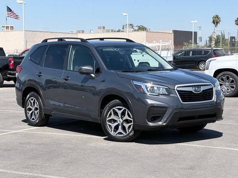 Used 2020 Subaru Forester Premium AWD/4WD image 2