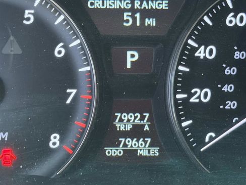 Used 2011 Lexus LS 460 w/ Comfort Pkg RWD image 16
