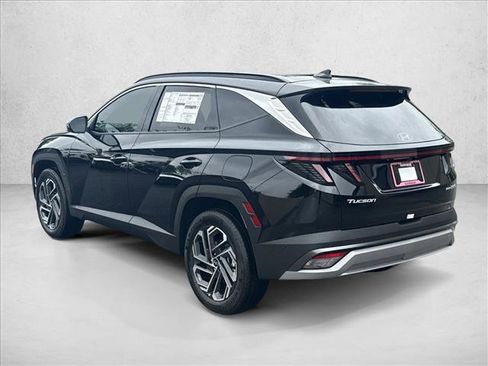 Certified 2025 Hyundai Tucson Limited image 9