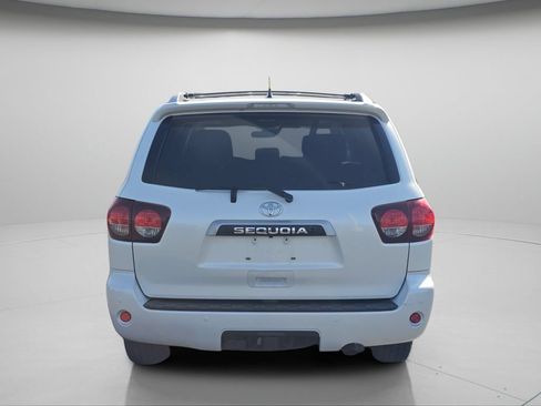 Used 2022 Toyota Sequoia SR5 AWD/4WD image 24