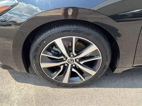 Used 2020 Nissan Maxima 3.5 SV w/ Floor Mat Group FWD image 10