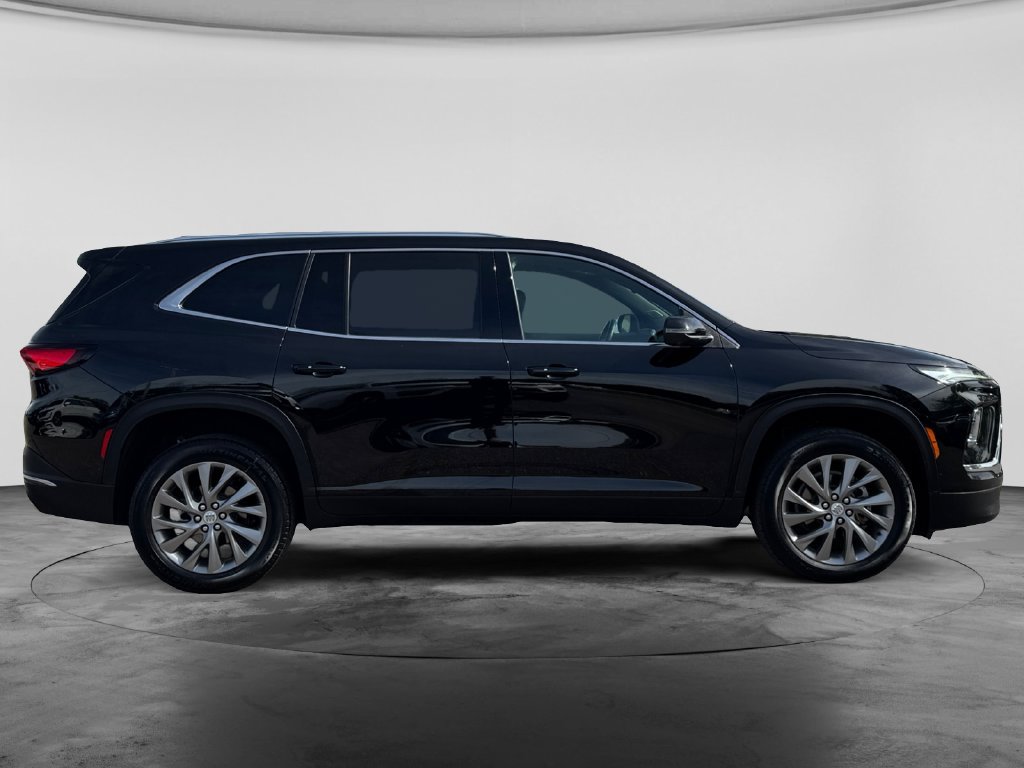 Used 2025 Buick Enclave Preferred AWD/4WD image 10