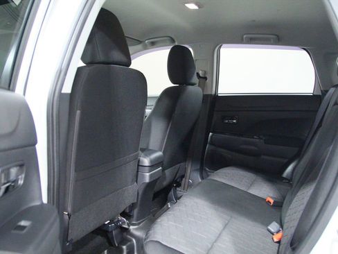 Used 2021 Mitsubishi Outlander Sport LE image 27