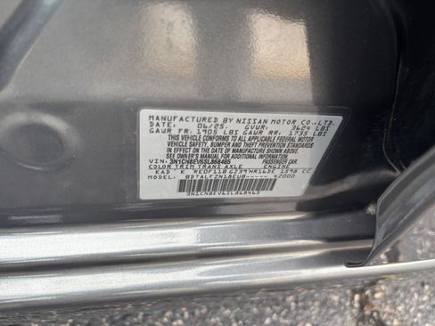 Used 2025 Nissan Versa SV FWD image 23