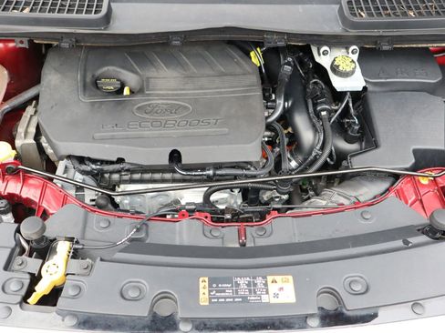 Used 2019 Ford Escape SE image 34