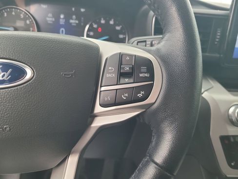 Used 2022 Ford Explorer XLT w/ Equipment Group 202A RWD image 15