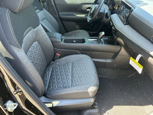 New 2026 Nissan Kicks SV w/ SV Premium Package FWD image 9