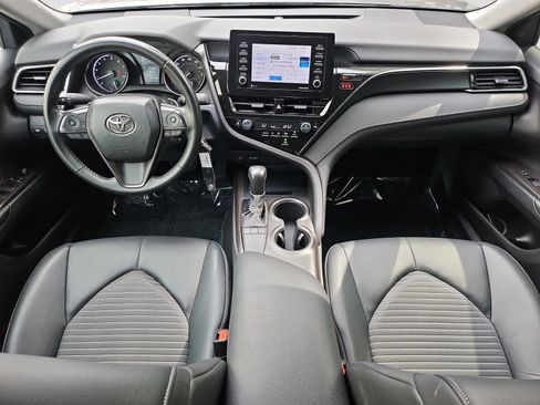 Used 2023 Toyota Camry SE FWD image 16