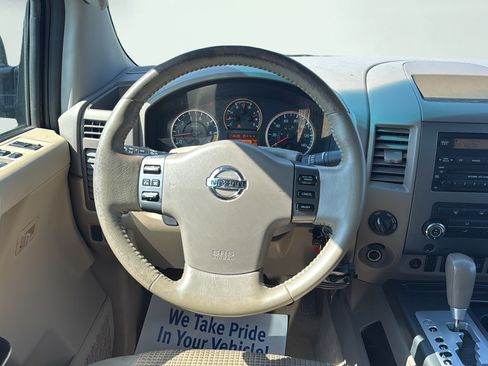 Used 2011 Nissan Titan SV w/ SV Value Truck Pkg AWD/4WD image 19