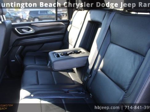 Used 2024 Chevrolet Suburban LT image 34