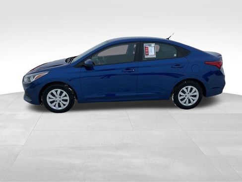 Used 2021 Hyundai Accent SE image 4