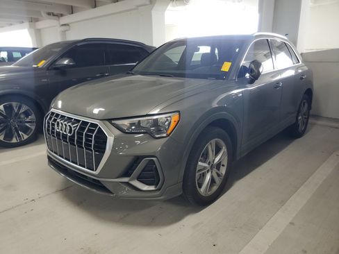 Used 2021 Audi Q3 2.0T Premium w/ Convenience Package AWD/4WD image 1