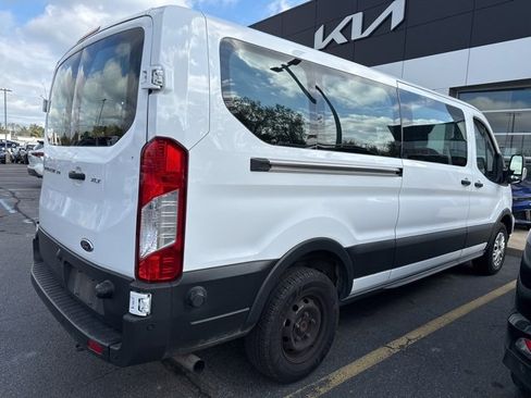 Used 2024 Ford Transit 350 XLT image 4