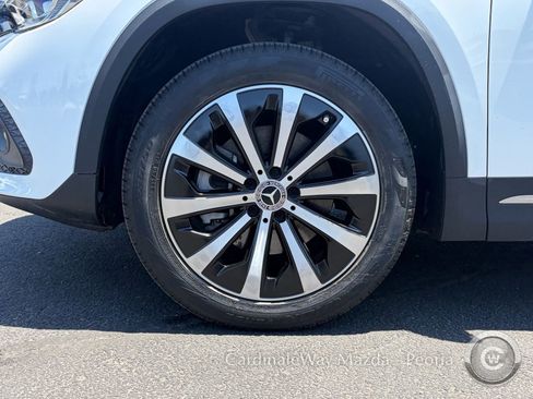 Used 2023 Mercedes-Benz GLA 250 w/ Premium Package image 10