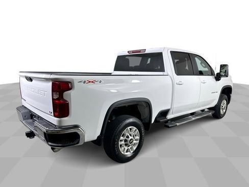 Used 2025 Chevrolet Silverado 2500 LT w/ Convenience Package AWD/4WD image 8