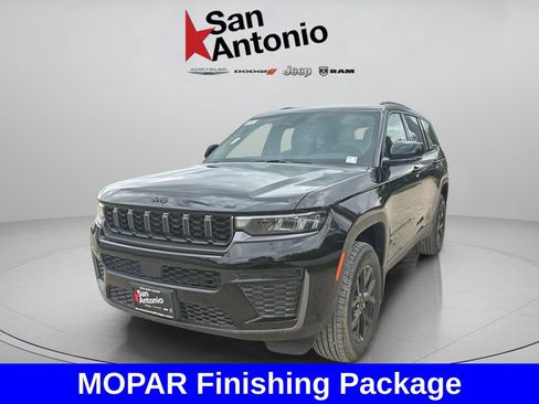 New 2026 Jeep Grand Cherokee L 4WD image 4