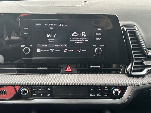 Used 2023 Kia Sportage LX image 19