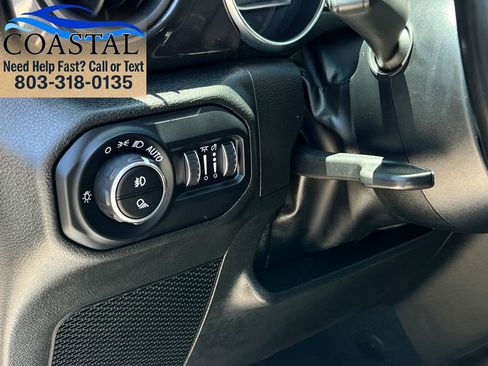 Used 2022 Jeep Gladiator Sport AWD/4WD image 9
