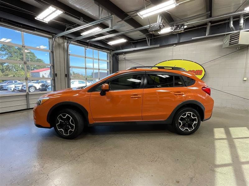 Used 2014 Subaru Crosstrek 2.0i Limited AWD/4WD image 2