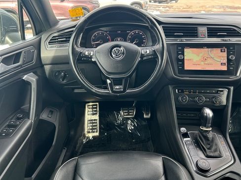 Used 2019 Volkswagen Tiguan SEL Premium R-Line w/ 3rd Row Seat Package image 10