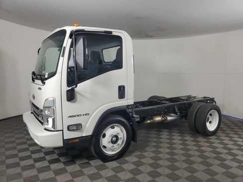 New 2026 Chevrolet Low Cab Forward RWD image 8