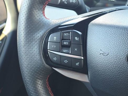 Used 2025 Ford Explorer ST-Line w/ Premium Package image 31