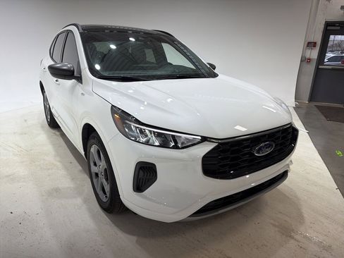 Used 2023 Ford Escape ST-Line w/ Tech Pack #1 image 4