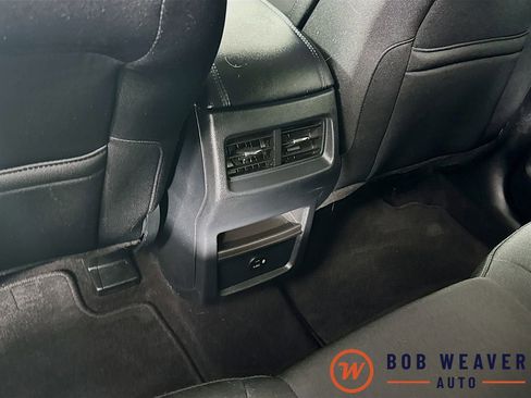 Used 2022 Ford Edge SE w/ Black Appearance Package image 26