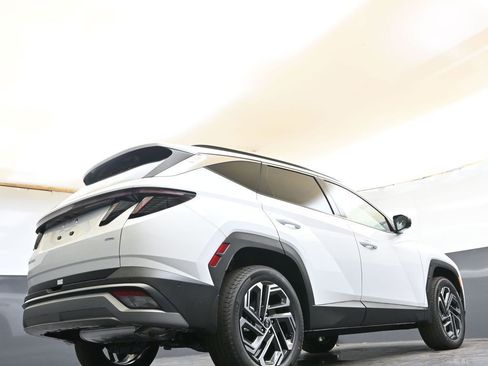 New 2026 Hyundai Tucson Limited image 44