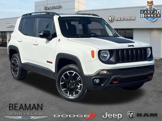 Used 2023 Jeep Renegade Trailhawk AWD/4WD video 1