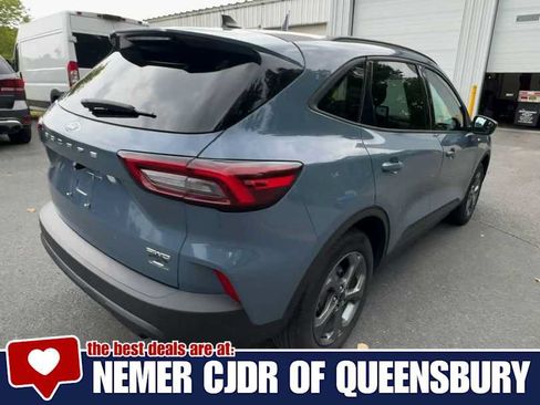 Used 2025 Ford Escape ST-Line Select AWD/4WD image 8