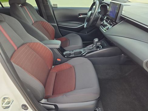 Used 2024 Toyota Corolla SE FWD image 30