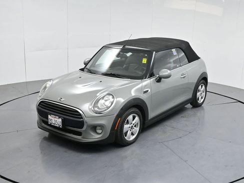 Used 2017 MINI Cooper Convertible image 45