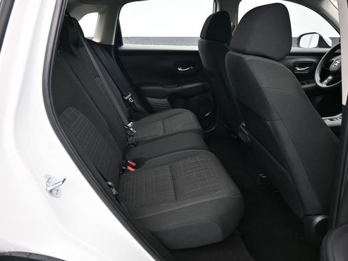 Certified 2025 Honda HR-V LX image 37