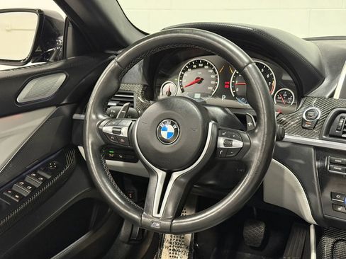 Used 2014 BMW M6 Convertible RWD image 25
