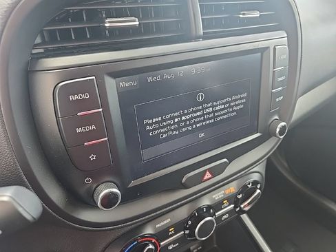 Used 2022 Kia Soul LX w/ Technology Package FWD image 24