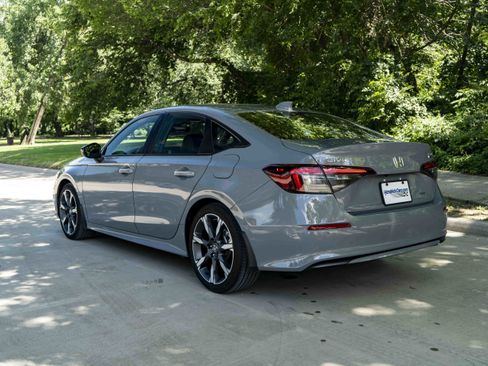 Certified 2025 Honda Civic Sport Touring image 7