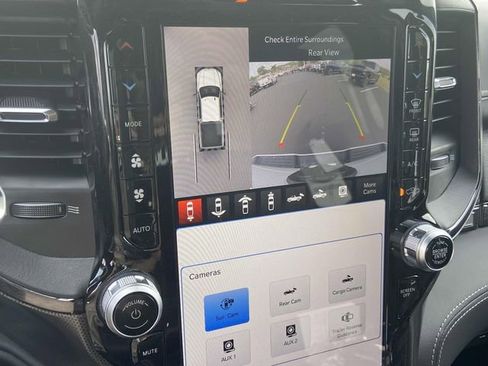 Used 2024 RAM 2500 Limited image 37