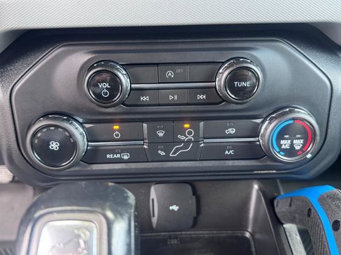 Used 2022 Ford Bronco Black Diamond AWD/4WD image 12