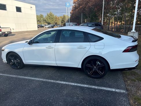 Certified 2023 Honda Accord Sport image 10