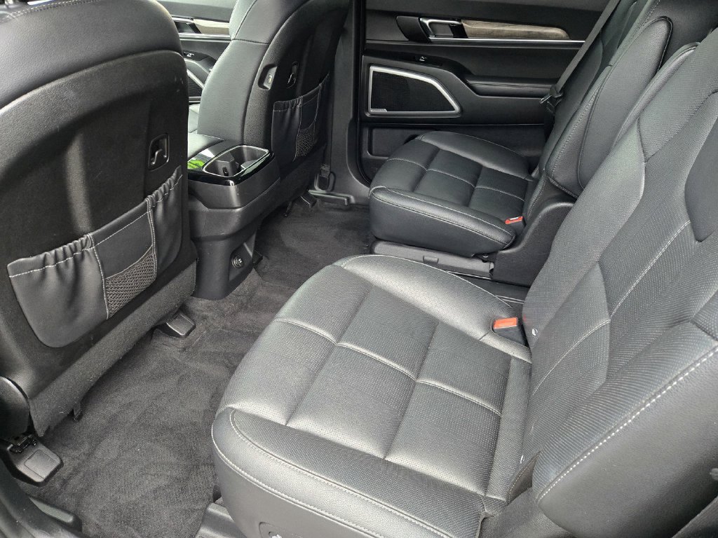 Used 2020 Kia Telluride EX w/ EX Premium Package AWD/4WD image 12