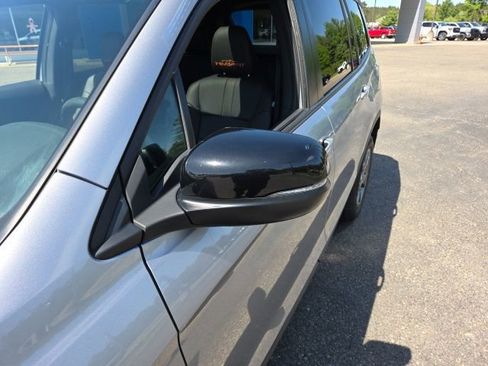 Used 2024 Honda Passport TrailSport image 18