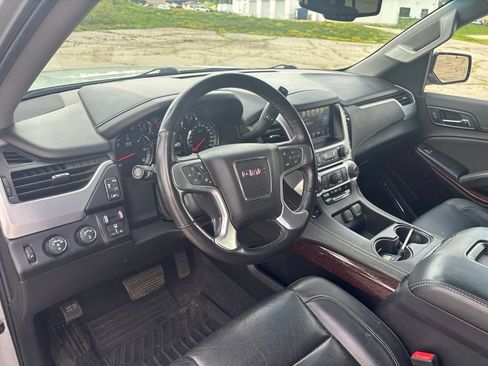 Used 2020 GMC Yukon SLT w/ Open Road Package AWD/4WD image 17