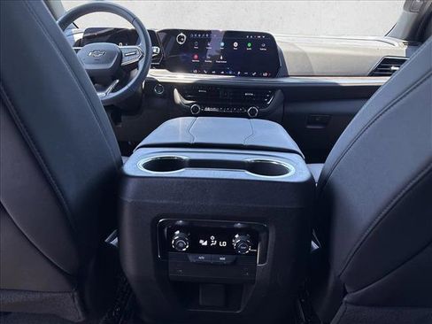 Used 2025 Chevrolet Tahoe Z71 AWD/4WD image 18
