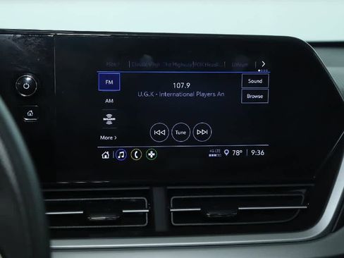 Used 2024 Chevrolet Trax LS w/ LS Convenience Package FWD image 26