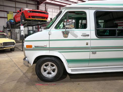 Used 1993 GMC G2500 Vandura RWD image 3