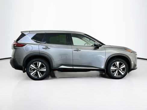 Used 2023 Nissan Rogue SL AWD/4WD image 10