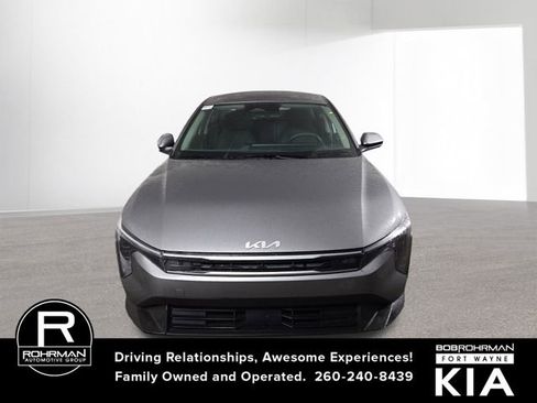 Certified 2025 Kia K4 LXS image 3