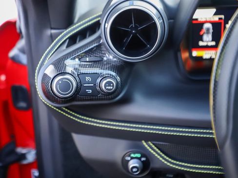 Certified 2022 Ferrari F8 Tributo RWD image 51